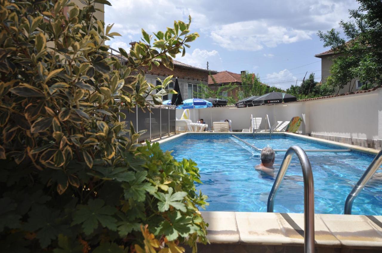 ולינגראד Family Hotel Dalia מראה חיצוני תמונה