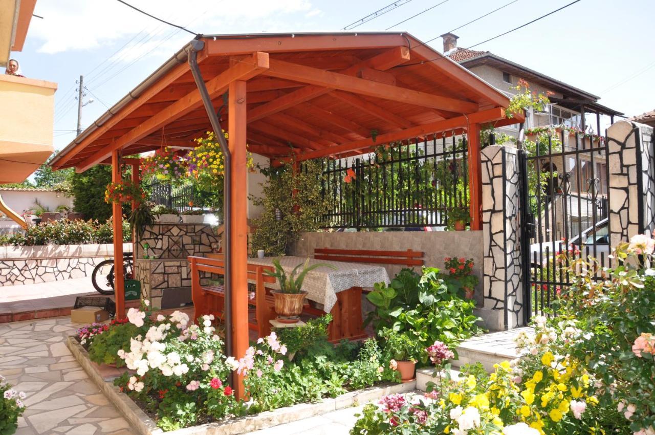 ולינגראד Family Hotel Dalia מראה חיצוני תמונה