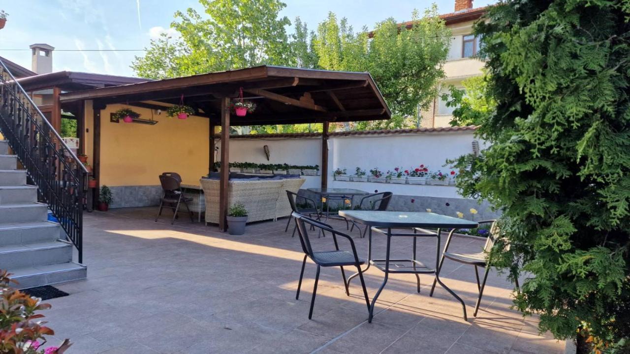 ולינגראד Family Hotel Dalia מראה חיצוני תמונה
