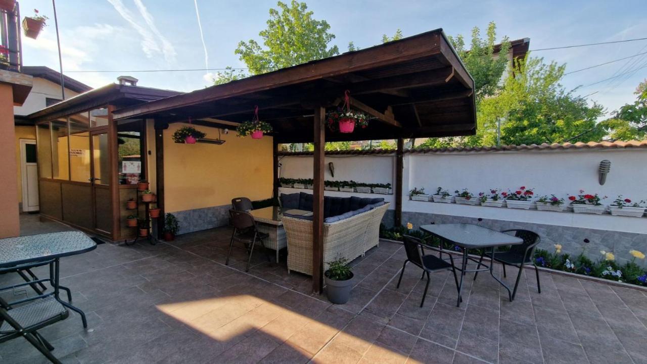 ולינגראד Family Hotel Dalia מראה חיצוני תמונה