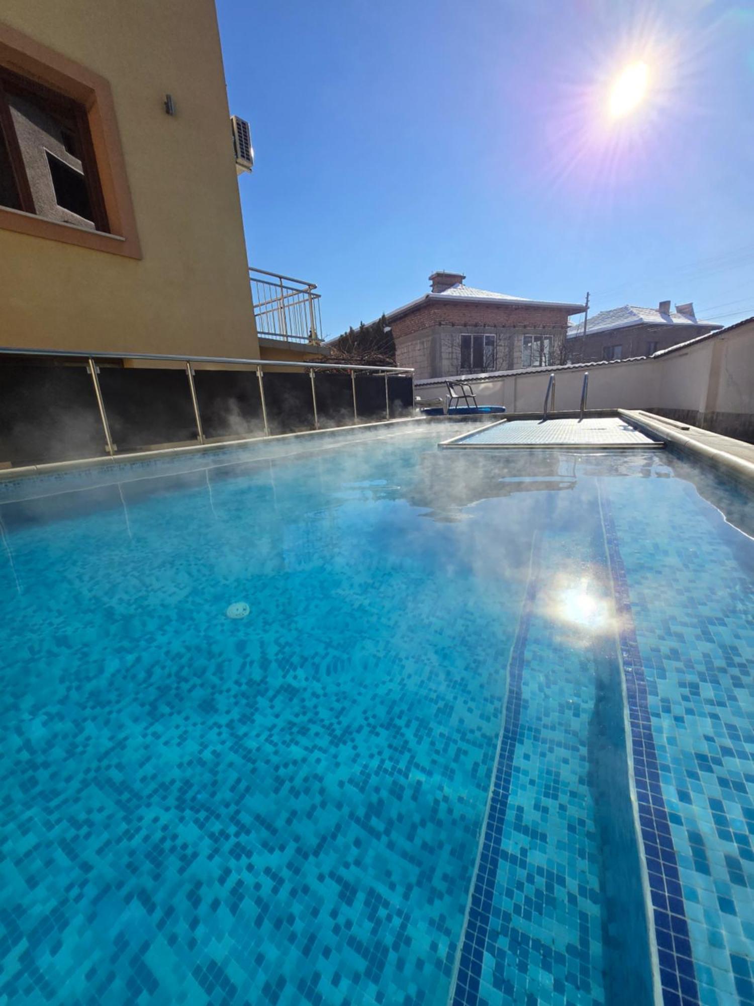 ולינגראד Family Hotel Dalia מראה חיצוני תמונה