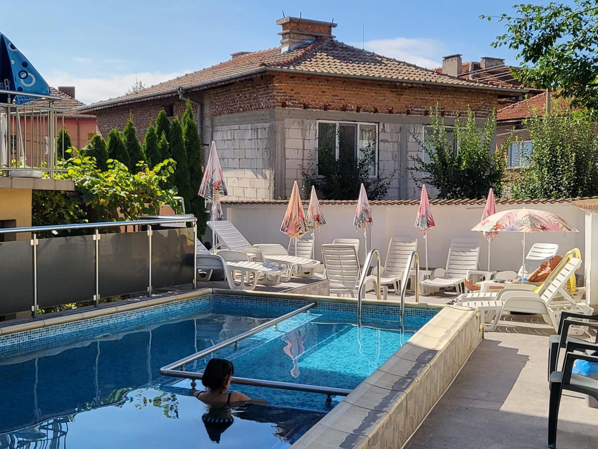 ולינגראד Family Hotel Dalia מראה חיצוני תמונה