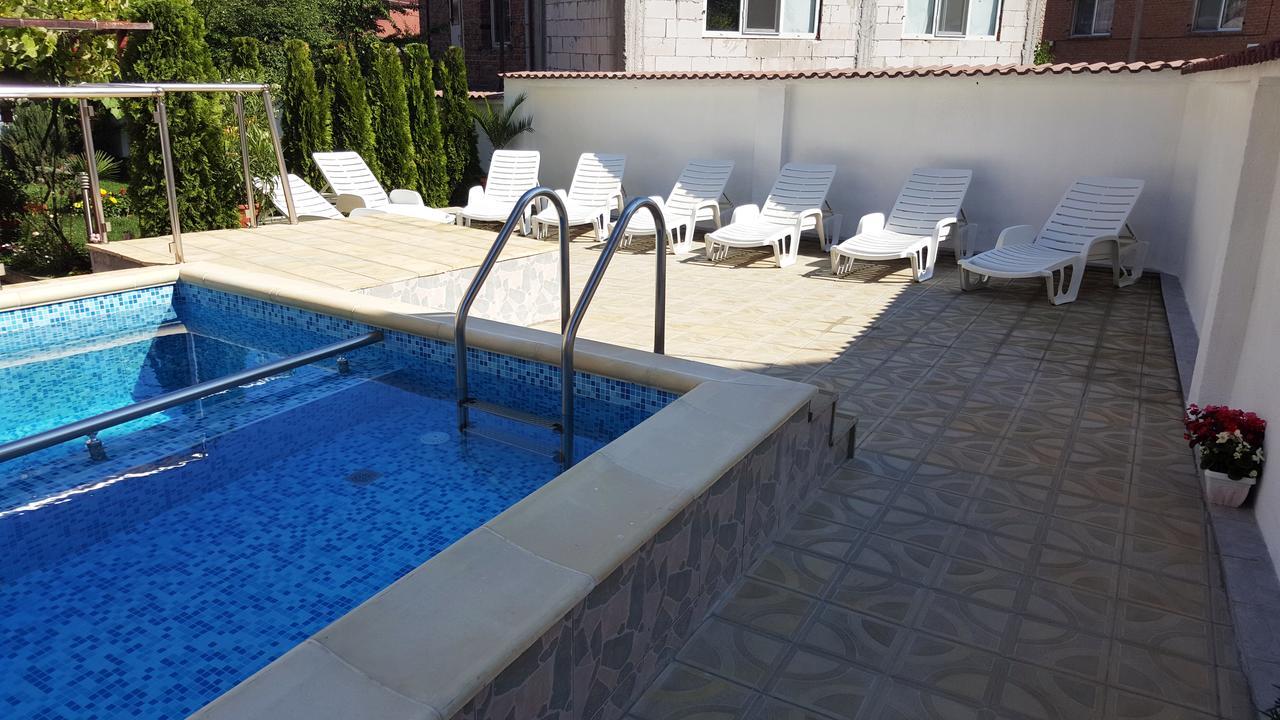 ולינגראד Family Hotel Dalia מראה חיצוני תמונה