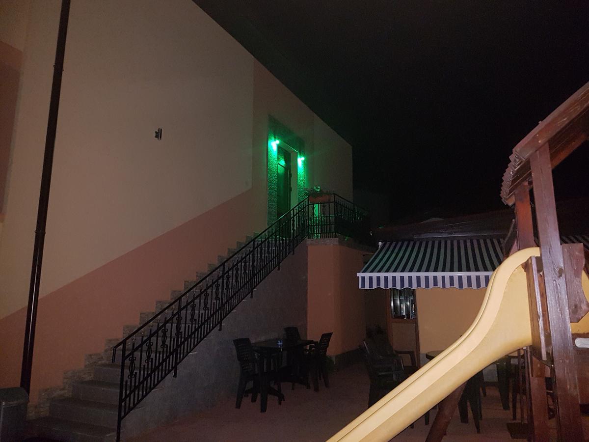ולינגראד Family Hotel Dalia מראה חיצוני תמונה