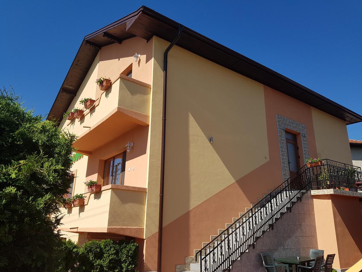 ולינגראד Family Hotel Dalia מראה חיצוני תמונה