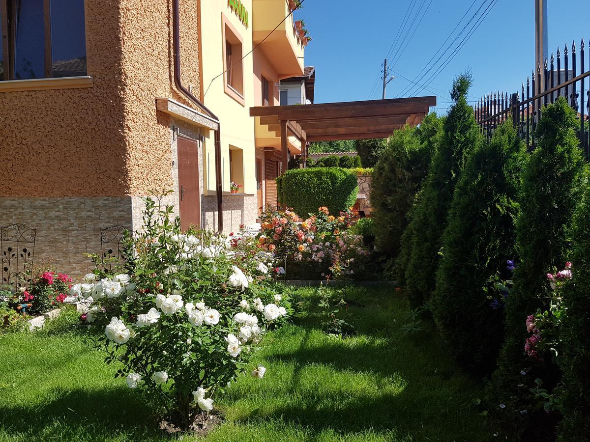 ולינגראד Family Hotel Dalia מראה חיצוני תמונה